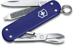Victorinox Classic SD Night Divet Multi Tool Pocket Knife Toothpick Alox Handle 06221222G